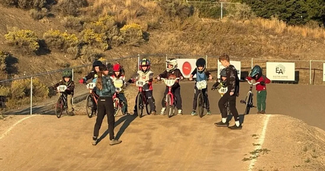 Kembali ke Lintasan Tanah, Kembali Bersatu, Klub BMX Racing Kamloops Siap Cetak Generasi Baru Tangguh